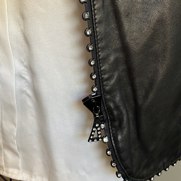 Tiboa Leather Jacket - Picture 2 of 6